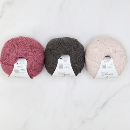 Lunae Shawl kit in Bellissimo 4, colourway Mulberry