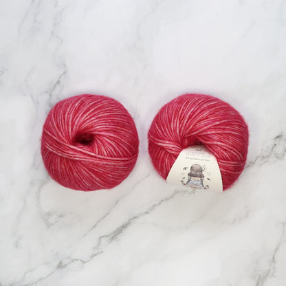 Chaska Wara in colourway Raspberry – 8ply weight cotton, alpaca, merino yarn