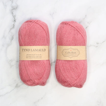CaMaRose Tynd Lamauld in colourway Dusty Pink – 4ply weight llama, wool yarn