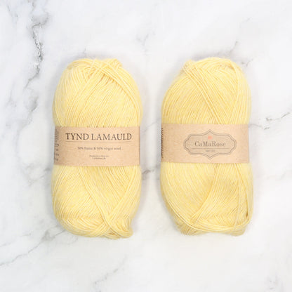 CaMaRose Tynd Lamauld in colourway Light Yellow – 4ply weight llama, wool yarn