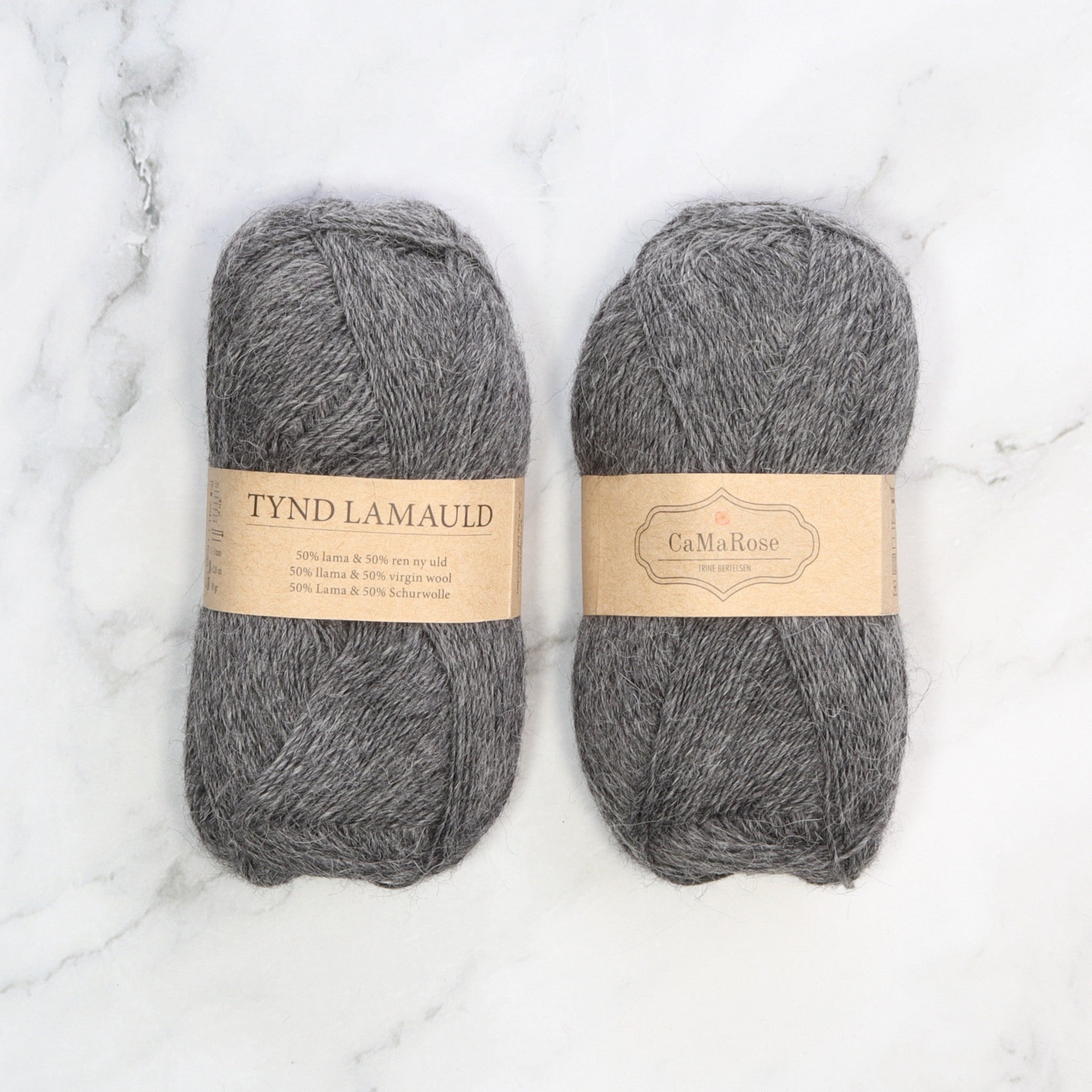 CaMaRose Tynd Lamauld in colourway Medium Grey – 4ply weight llama, wool yarn