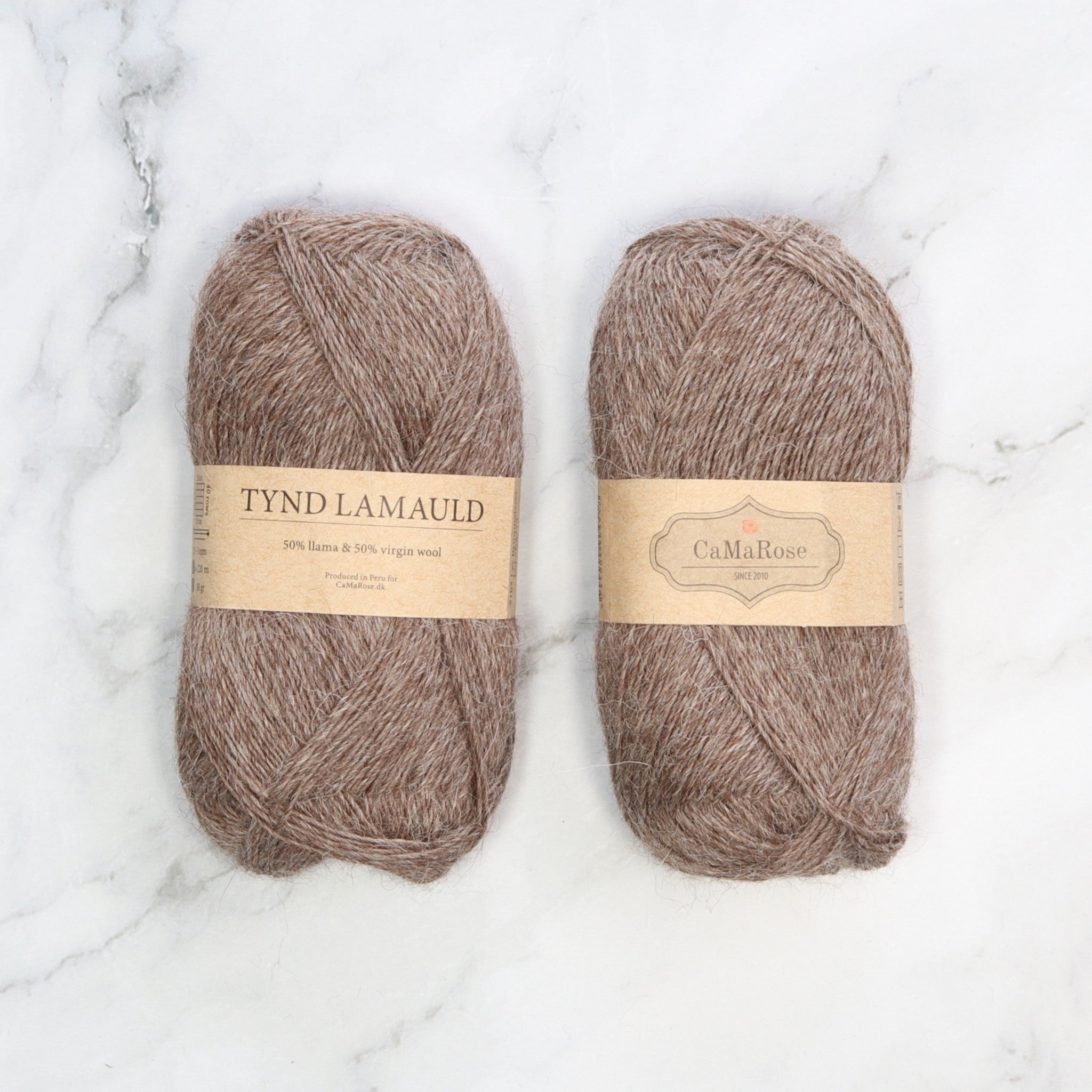 CaMaRose Tynd Lamauld in colourway Light Brown – 4ply weight llama, wool yarn
