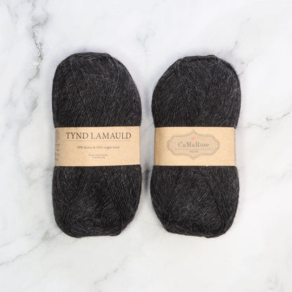 CaMaRose Tynd Lamauld in colourway Coal Grey – 4ply weight llama, wool yarn