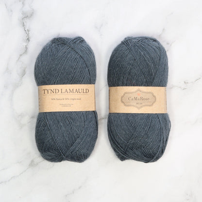 CaMaRose Tynd Lamauld in colourway Anthracite Blue – 4ply weight llama, wool yarn