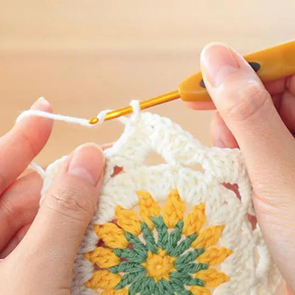 Clover Soft Touch Crochet Hooks – view 2