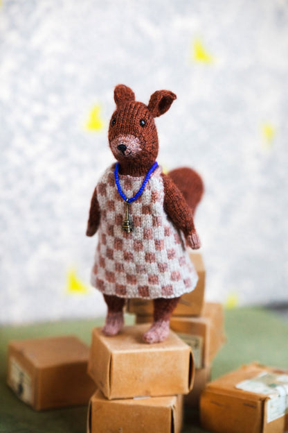 Mouche & Friends: Seamless Toys to Knit and Love – knitting pattern book – view 9