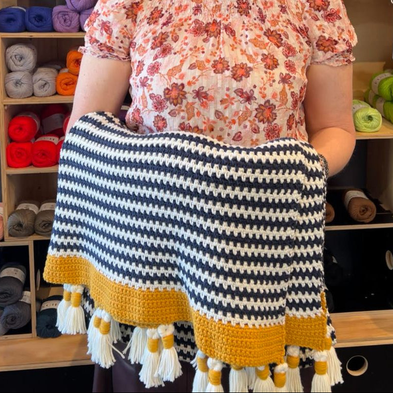 Boho Stripes Blanket crochet kit – view 3