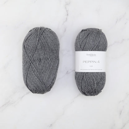 Curtis Cardigan kit, colourway Silver