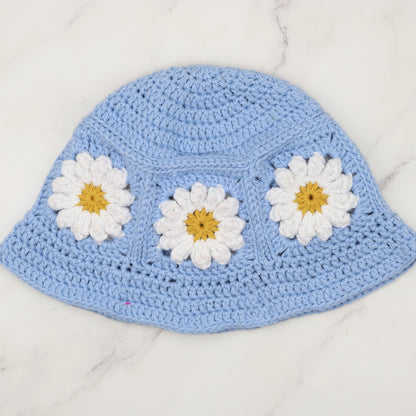 Daisy Days Bucket Hat crochet kit – view 2