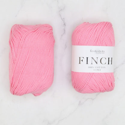 Fiddlesticks Finch in colourway Lolly – 10ply weight cotton yarn