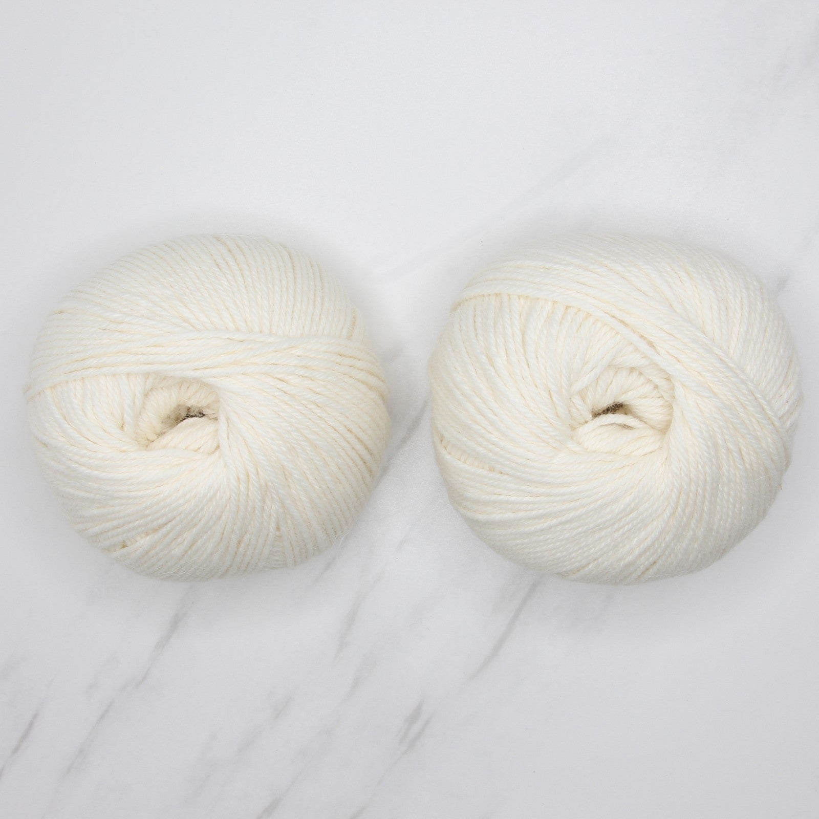 Fiddlesticks Grange 10 in colourway Ivory – 10ply weight wool, acrylic, alpaca yarn
