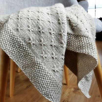 Lisbeth Blanket knitting kit – view 2