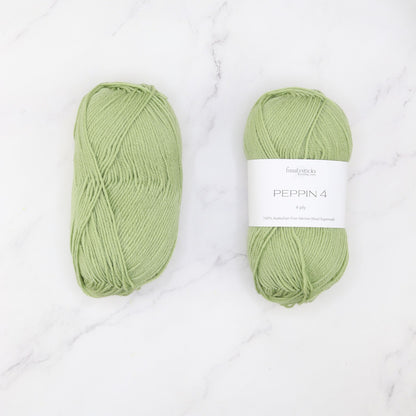 Mercedes Sweater kit, colourway Leaf