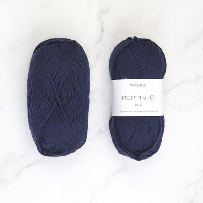 Fiddlesticks Peppin 10 in colourway Navy – 10ply weight wool yarn