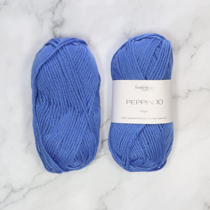 Fiddlesticks Peppin 10 in colourway Sapphire – 10ply weight wool yarn