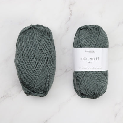 Fiddlesticks Peppin 14 in colourway Moss – 14ply+ weight wool yarn