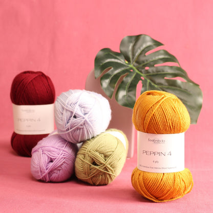 Fiddlesticks Peppin 4 – 4ply weight merino yarn