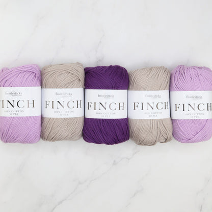 Triss Baby Blanket kit, colourway Lavender
