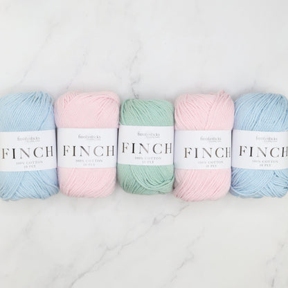 Triss Baby Blanket kit, colourway Pastille