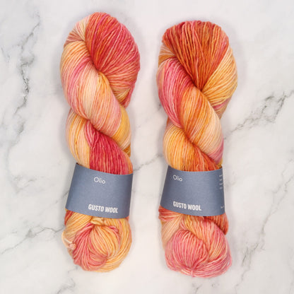 Gusto Wool Olio in colourway Calippo – 10ply weight merino yarn