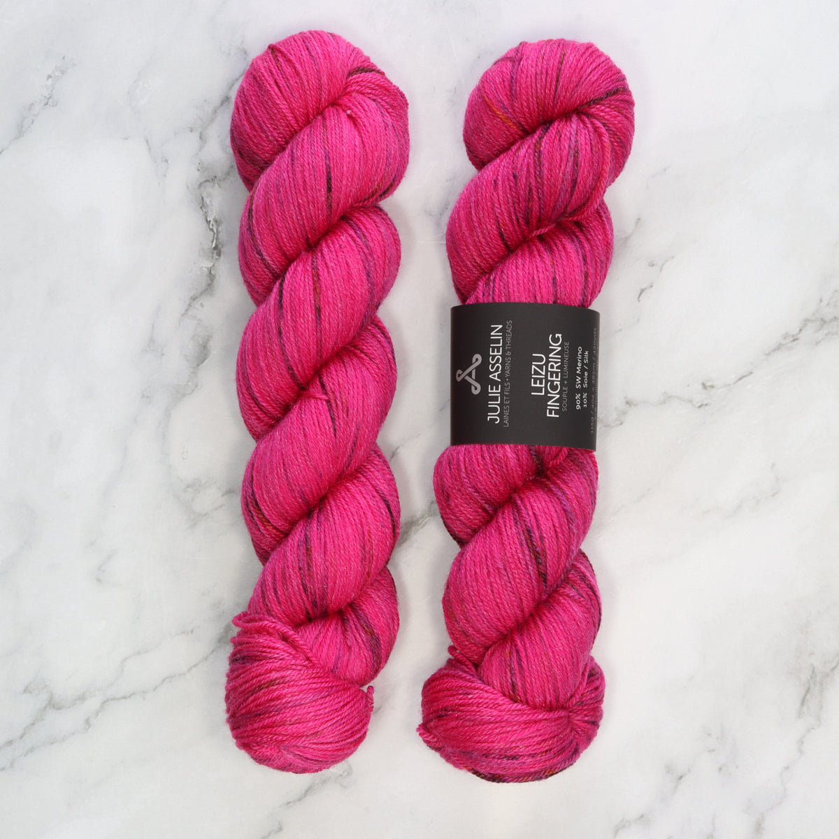 Julie Asselin Leizu Fingering in colourway Miss Purl – 4ply weight merino, silk yarn