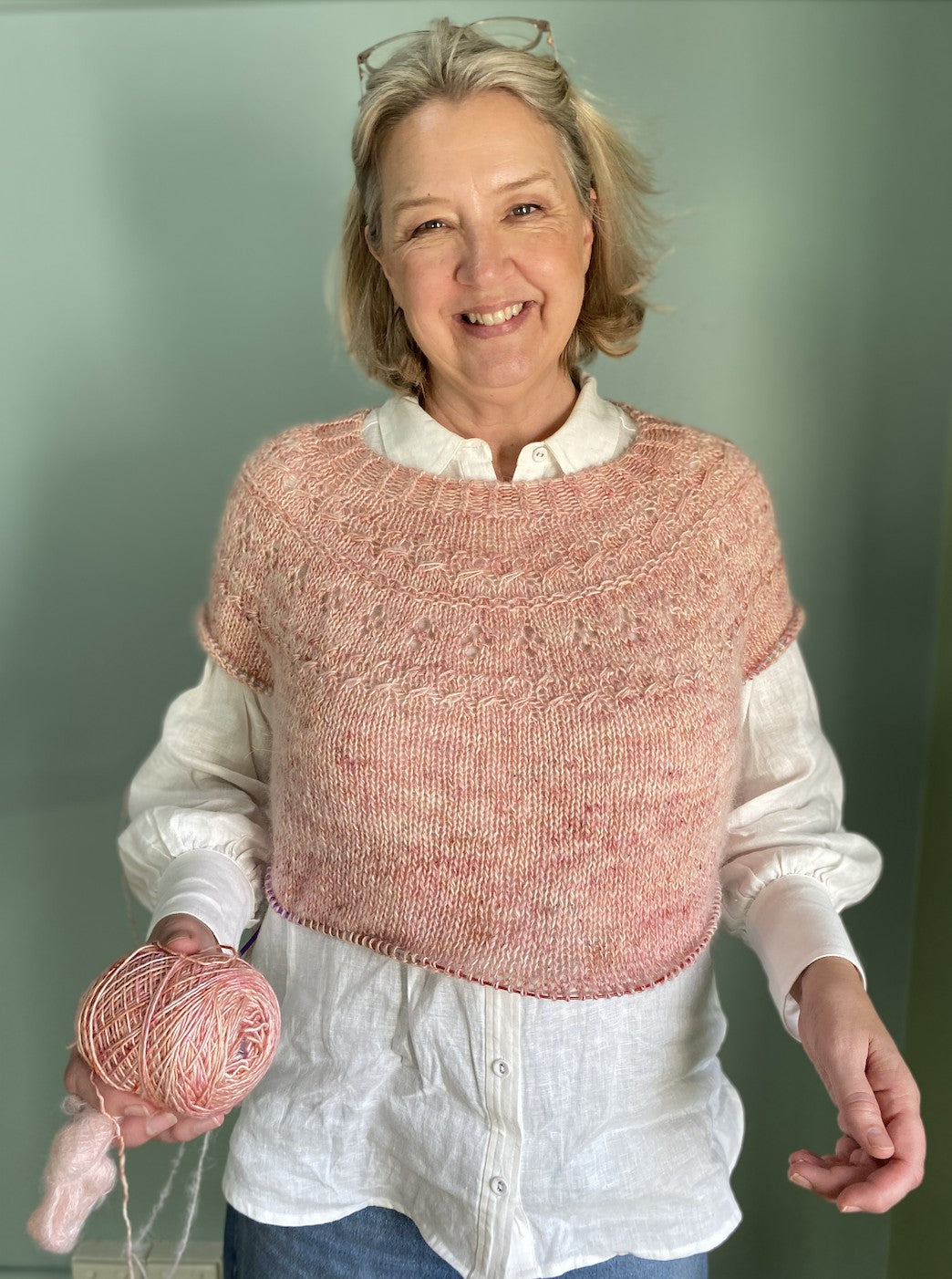 Ranunculus Sweater Yarn knitting kit – view 4