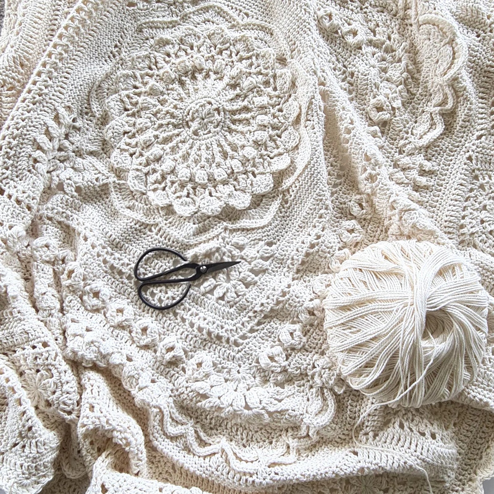Nimue – crochet pattern book – view 6