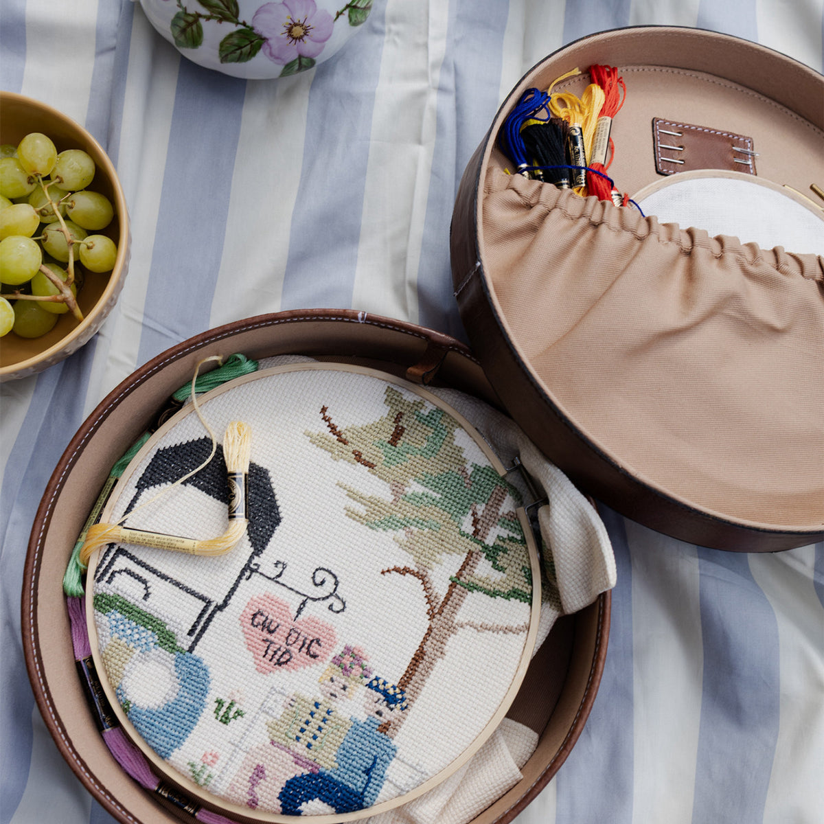 Re:Designed Project 156 Round Embroidery Tray – view 4