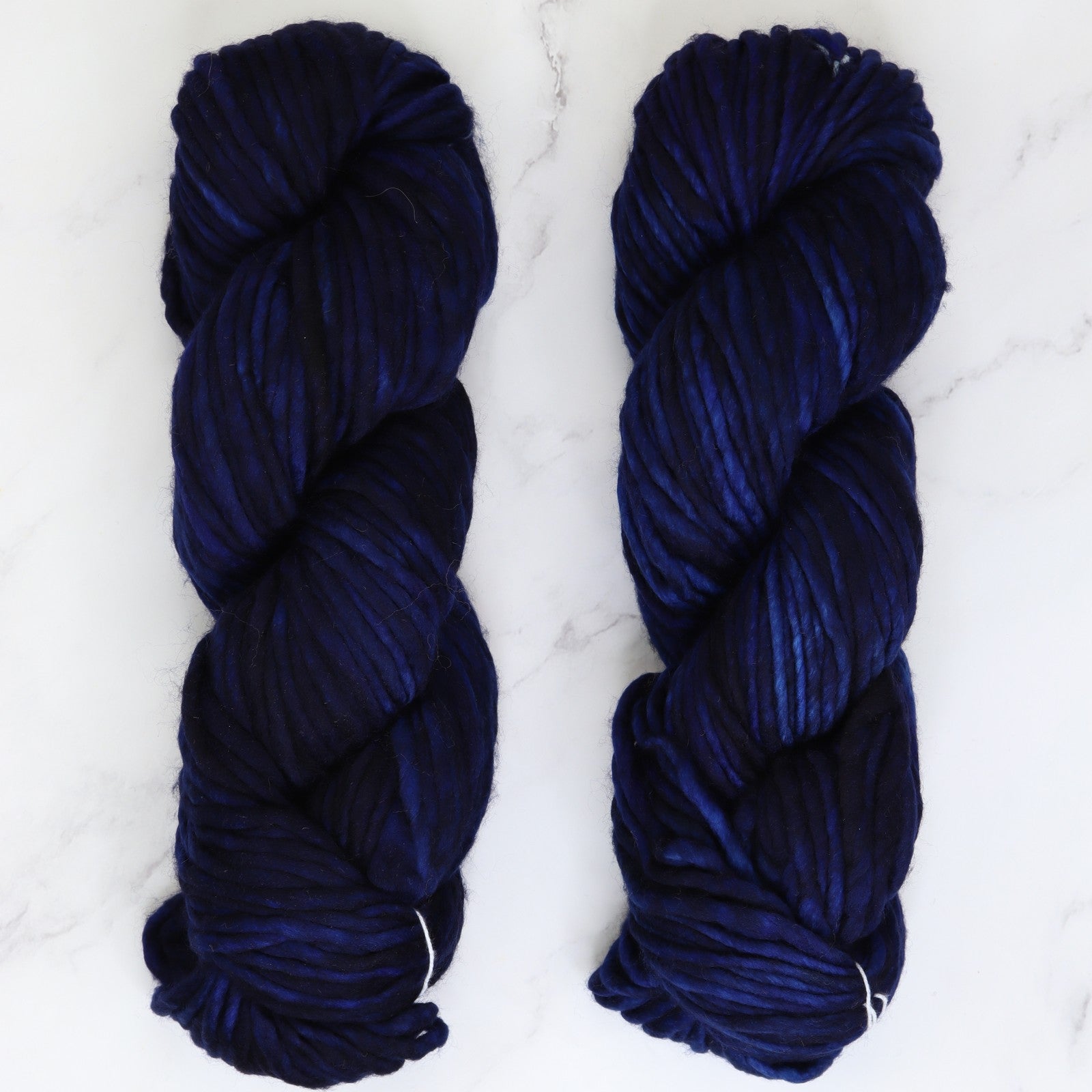 Autumn Scarf kit, colourway Midnight Blue