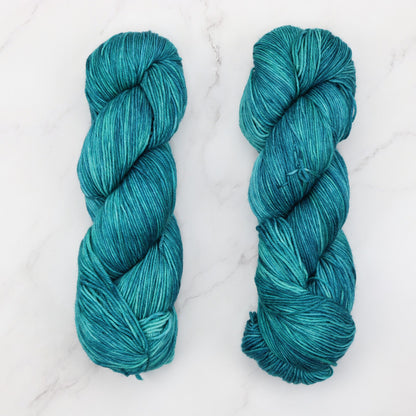 Prestige Yarns Fiori Sock in colourway Tempo Teal – 4ply weight merino, nylon yarn