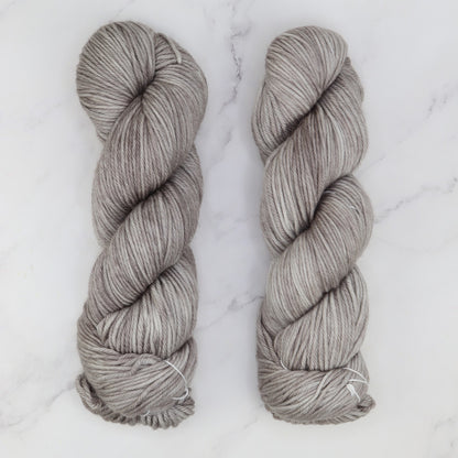 Fiori DK IV in colourway Silver Dawn – 8ply weight merino yarn