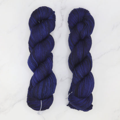 Fiori DK IV in colourway Midnight – 8ply weight merino yarn