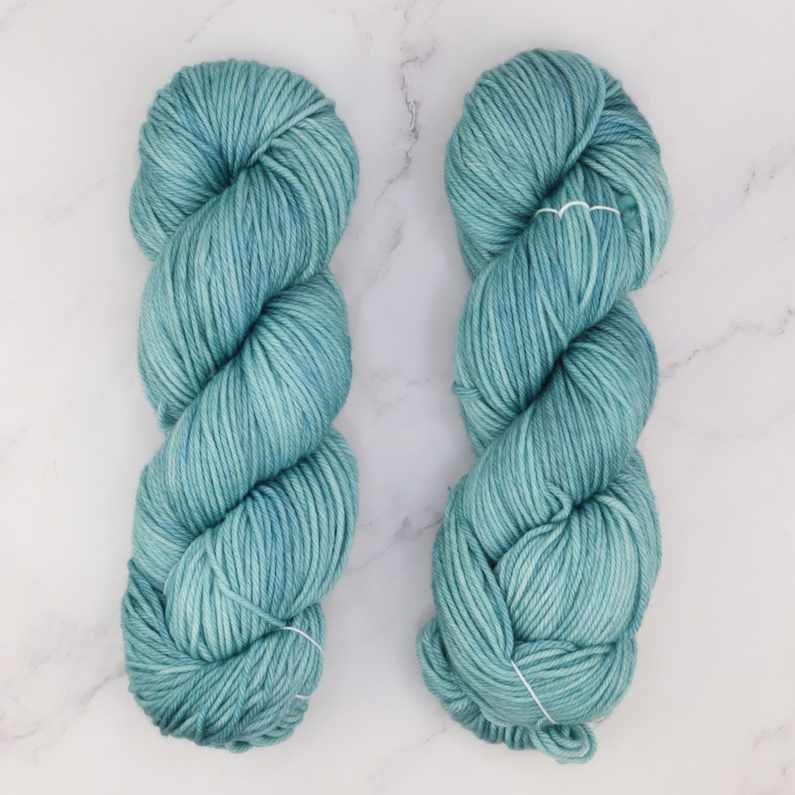 Fiori DK IV in colourway Tiffany – 8ply weight merino yarn