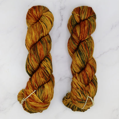Fiori DK IV in colourway Amber – 8ply weight merino yarn