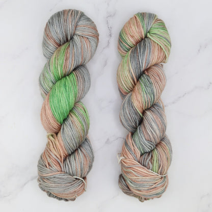 Fiori DK IV in colourway Jasmin Splash – 8ply weight merino yarn