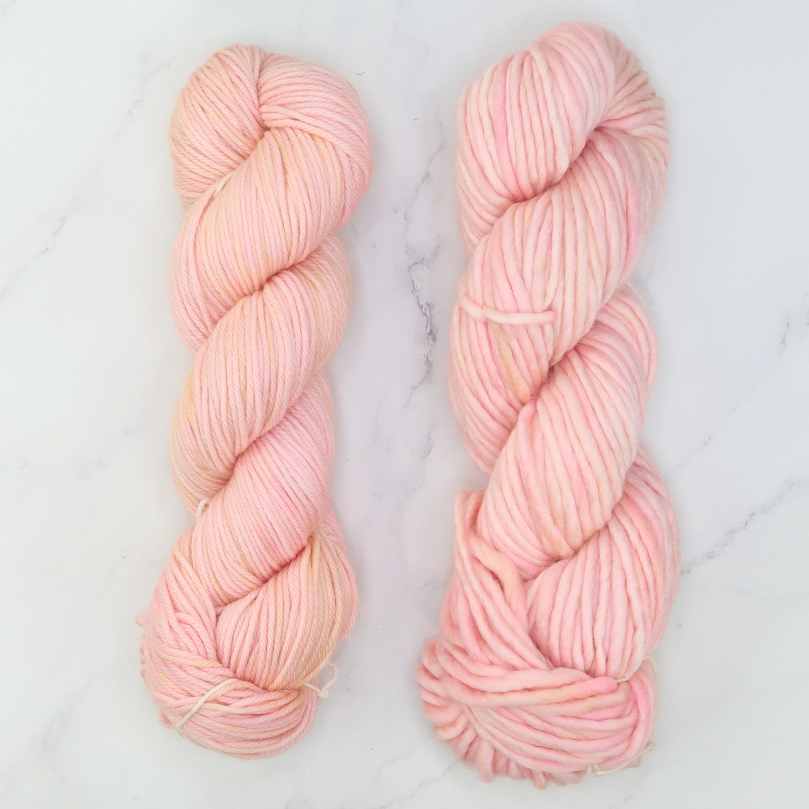 Tundra Scarf kit, colourway Poppet