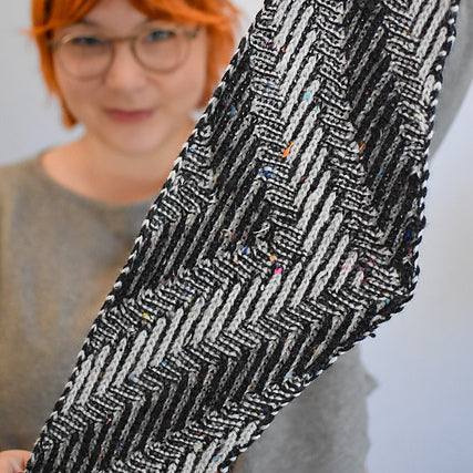 Synced Shawlette knitting kit