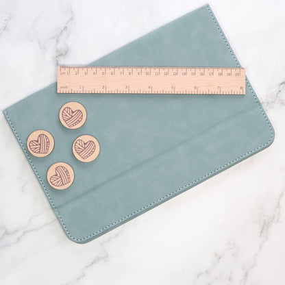 Skein Sisters Magnetic Pattern/Chart Holder – view 2