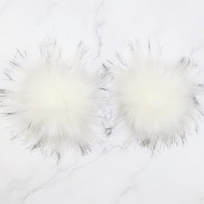 Skein Sisters Pom Poms – Arctic