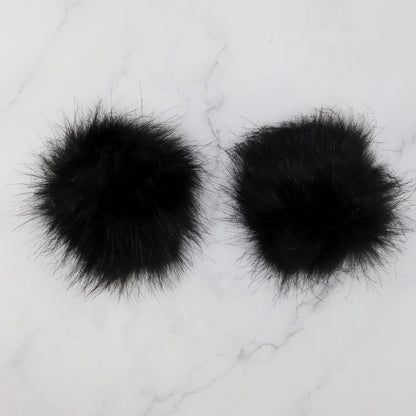 Skein Sisters Pom Poms – Black