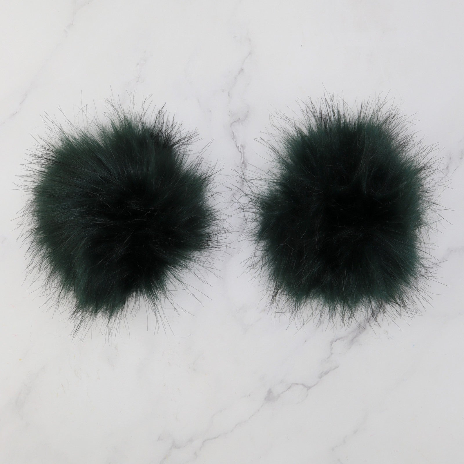 Skein Sisters Pom Poms – Deep Green
