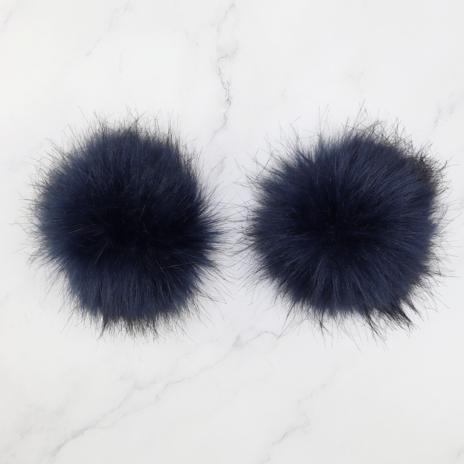 Skein Sisters Pom Poms – Navy