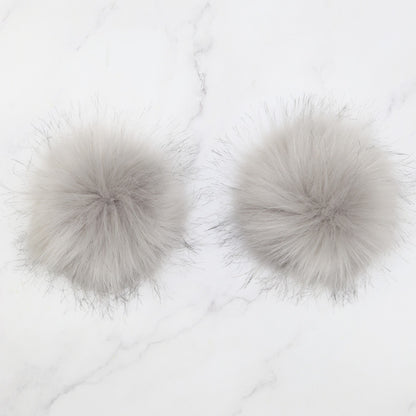 Skein Sisters Pom Poms – Silver