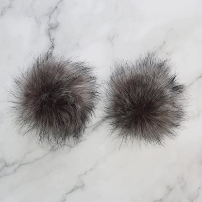 Skein Sisters Pom Poms – Storm