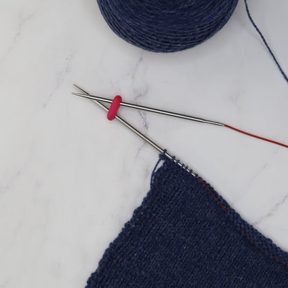 Skein Sisters Locking Stitch Savers – view 2