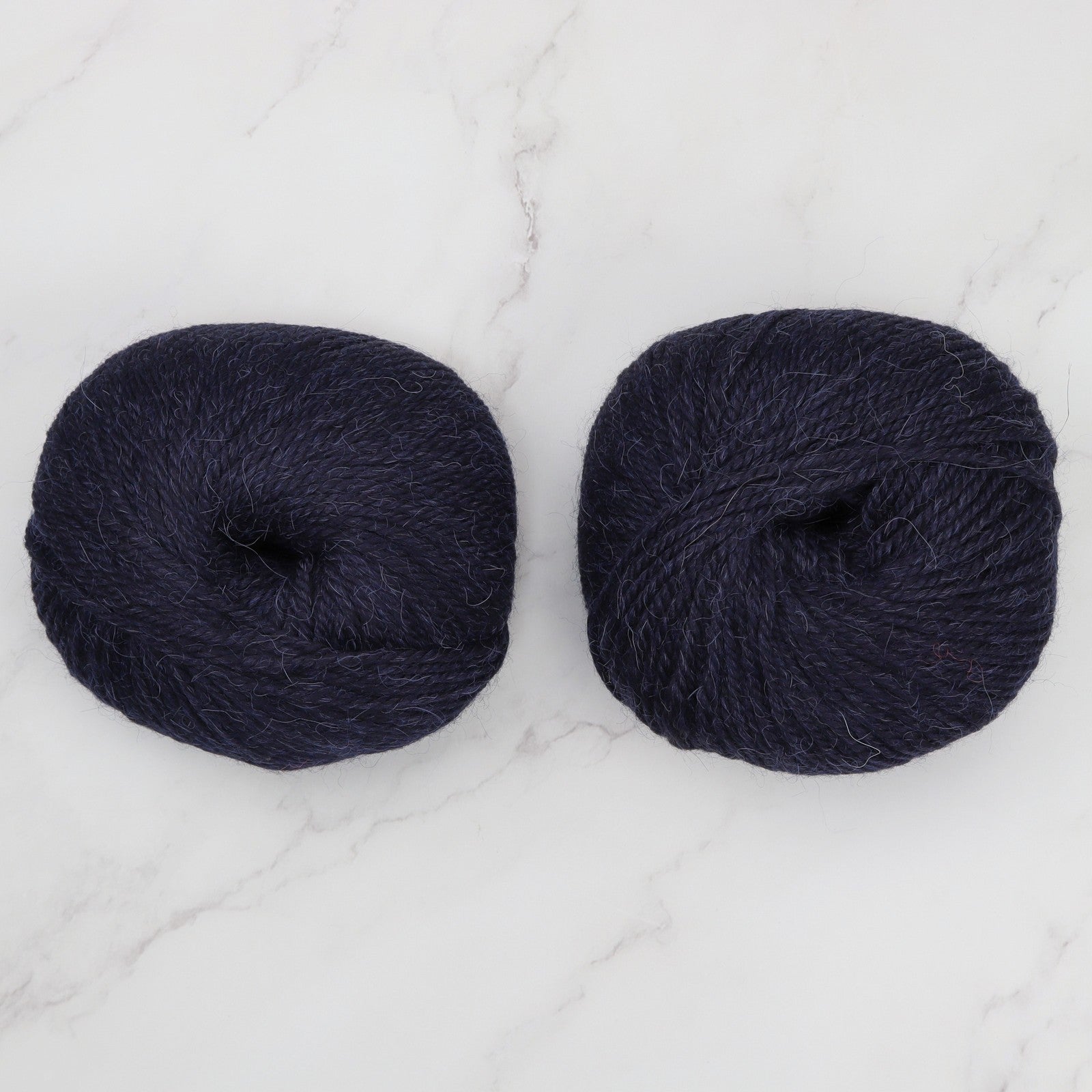 Skein Sisters Trackwork Scarf kit, colourway Navy