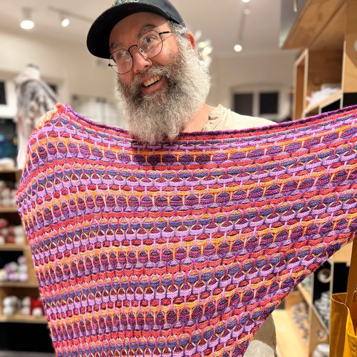 Aurora Cabin Triangle knitting kit