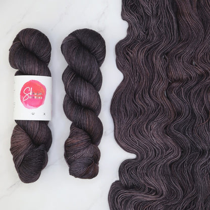 Skein Sisters Fabulous Sock in colourway Jasper – 4ply weight merino, nylon yarn