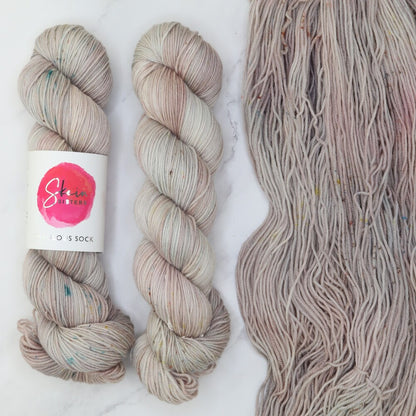 Skein Sisters Fabulous Sock in colourway Paperbark – 4ply weight merino, nylon yarn