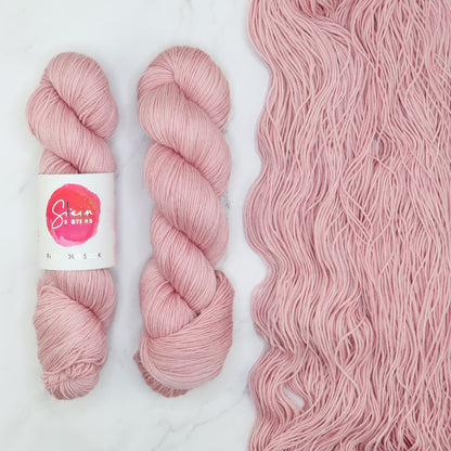 Skein Sisters Fabulous Sock in colourway Rosy Tea – 4ply weight merino, nylon yarn